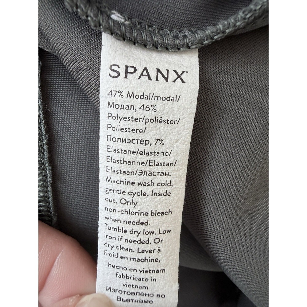 Spanx Air Essentials Crew Neck Long Sleeve Dark Palm Green Size 1X Pockets - Picture 6 of 6
